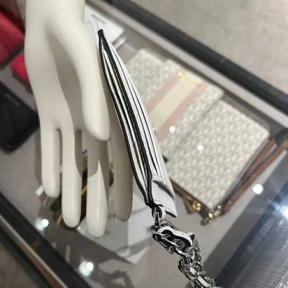 Small Pebbled Leather Chain Card Case - Picture 5 of 6